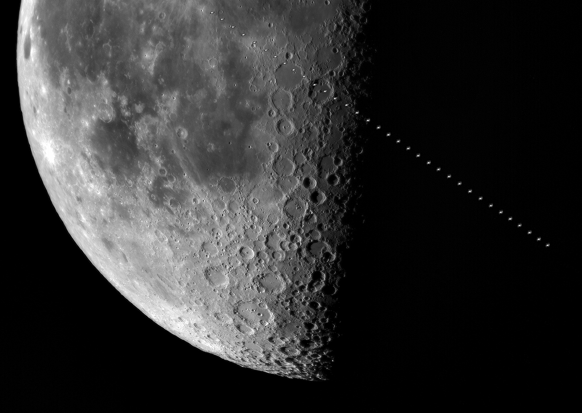 iss -02-26-0440_8-B_g5_ap518_2.jpg